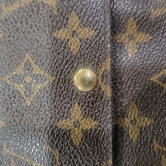 Louis Vuitton Brown Monogram Sarah Wallet - Picture 5 of 14